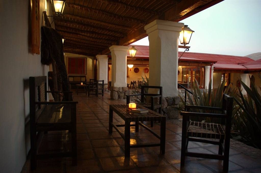 Las Carreras patio